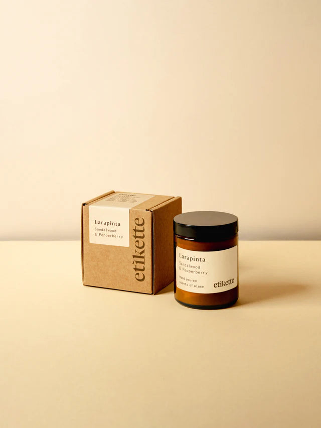 Etikette Candles Larapinta in Sandalwood and Pepperberry