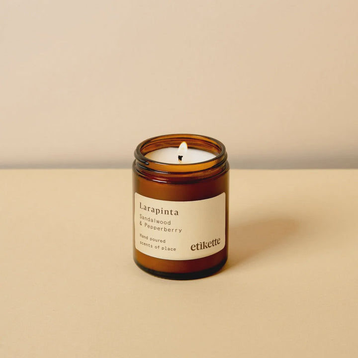 Etikette Candles Larapinta in Sandalwood and Pepperberry