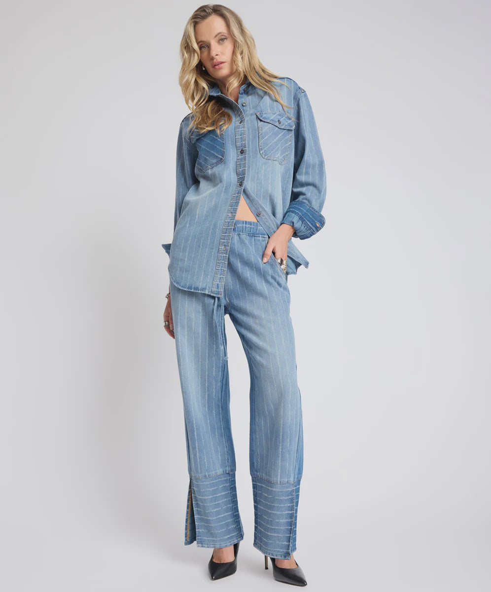 BLUE STRIPE DISTRESSED EVERYDAY DENIM SHIRT from One Teaspoon