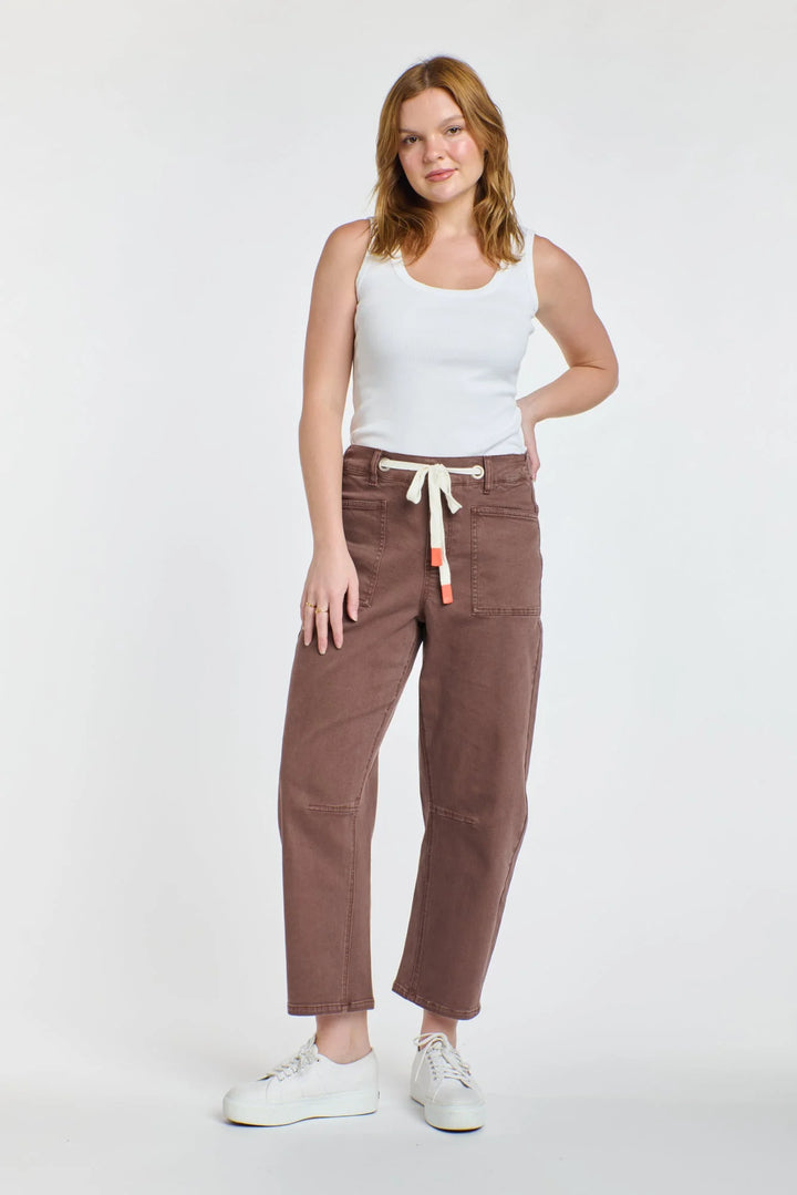 Carter Barrel Jean / Chocolate * PRE ORDER