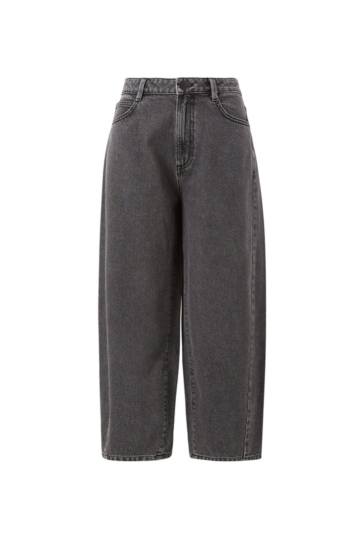 Tapered Barrel Jean