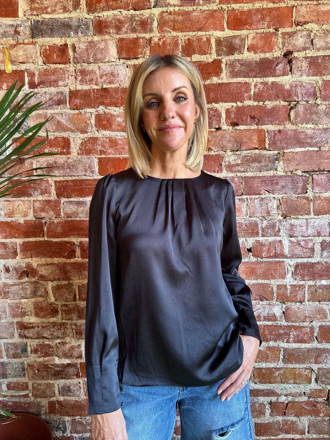 Leonie Top