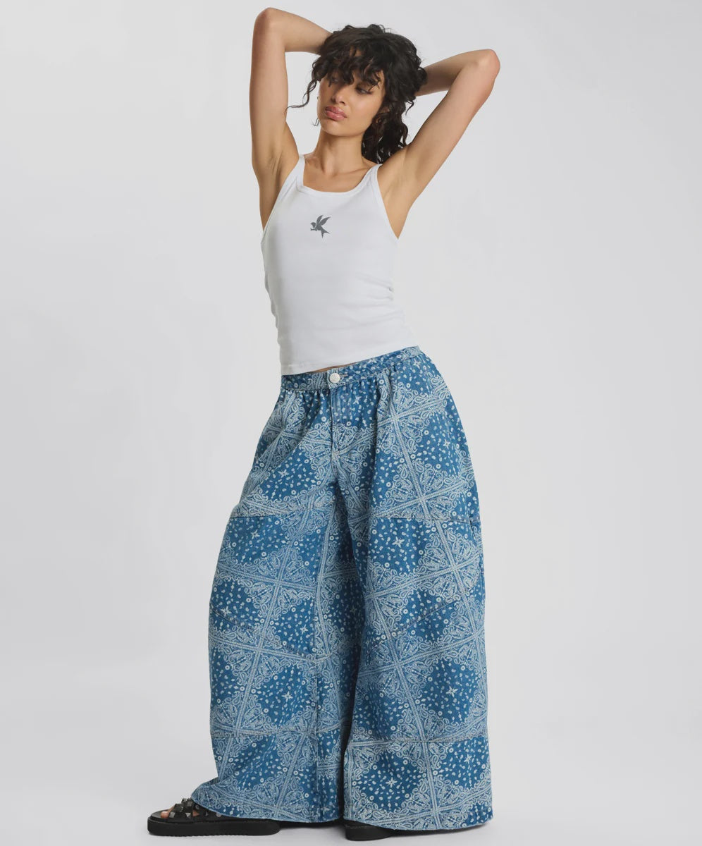 Daddios Low Waist Super Wide Leg Denim Jeans / Paisley