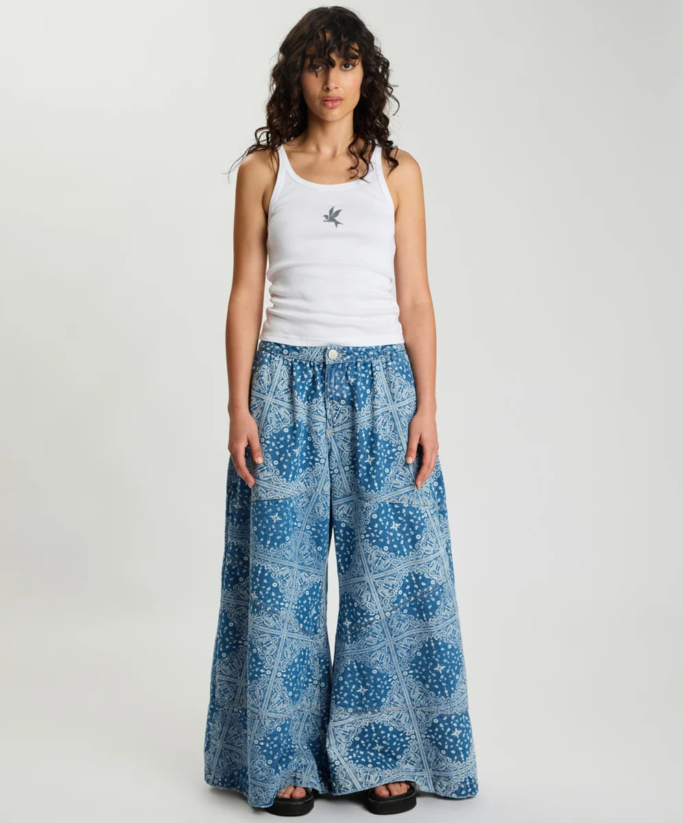Daddios Low Waist Super Wide Leg Denim Jeans / Paisley
