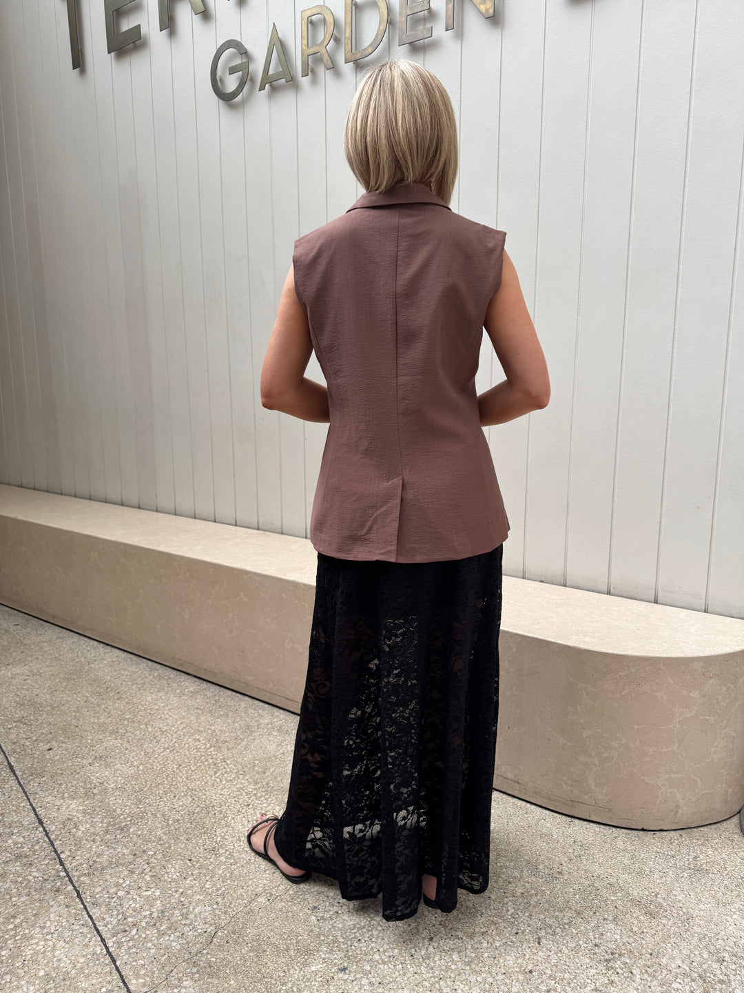 Decoy Lace Skirt