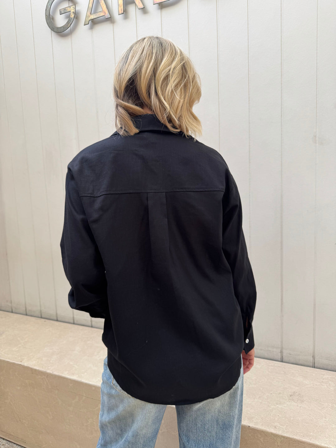 black sunny girl shirt back detail