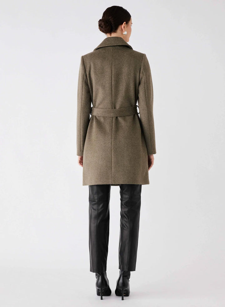 Esmaee Unattended Coat