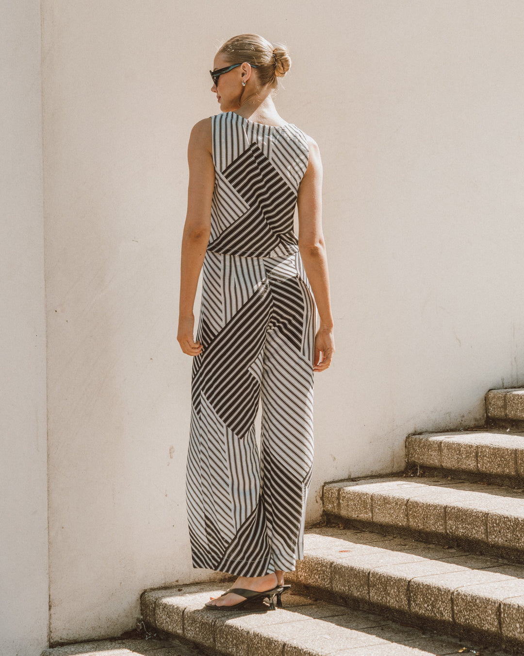 linear luxe top by white closet