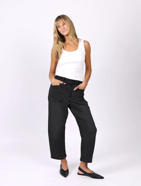 Leo Barrel Jeans in Black by Monaco Denim