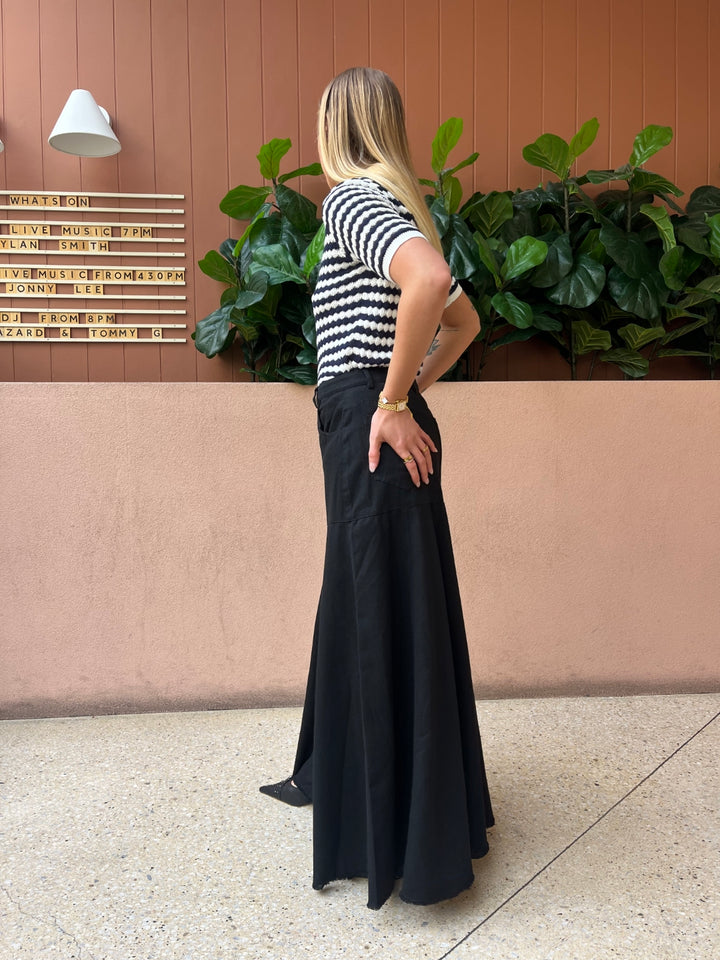 sunny girl maxi skirt black