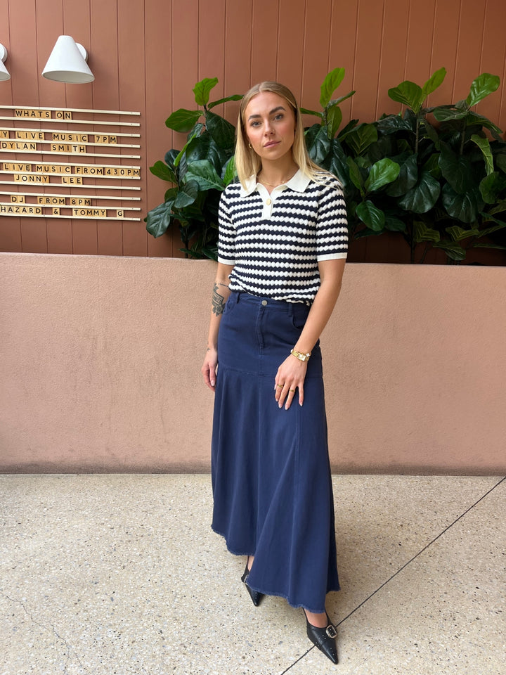 sunny girl stripe 
navy